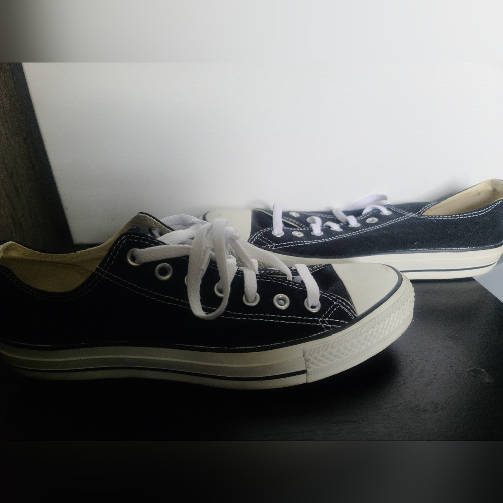 Chuck Taylor lows